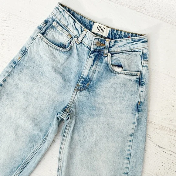 BDG Bella Baggy Blue Jeans Size 24 - Picture 3 of 4